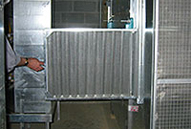  To get the best results the KAS machines are provided of filters to avoid the dirt inside the pipes and to get the best conditions of sanitary prophylaxis inside the poultry installation. The filters are of easy cleaning. Some manometers allow to verify the state of cleaning of the filters reducing the number of inspections. 